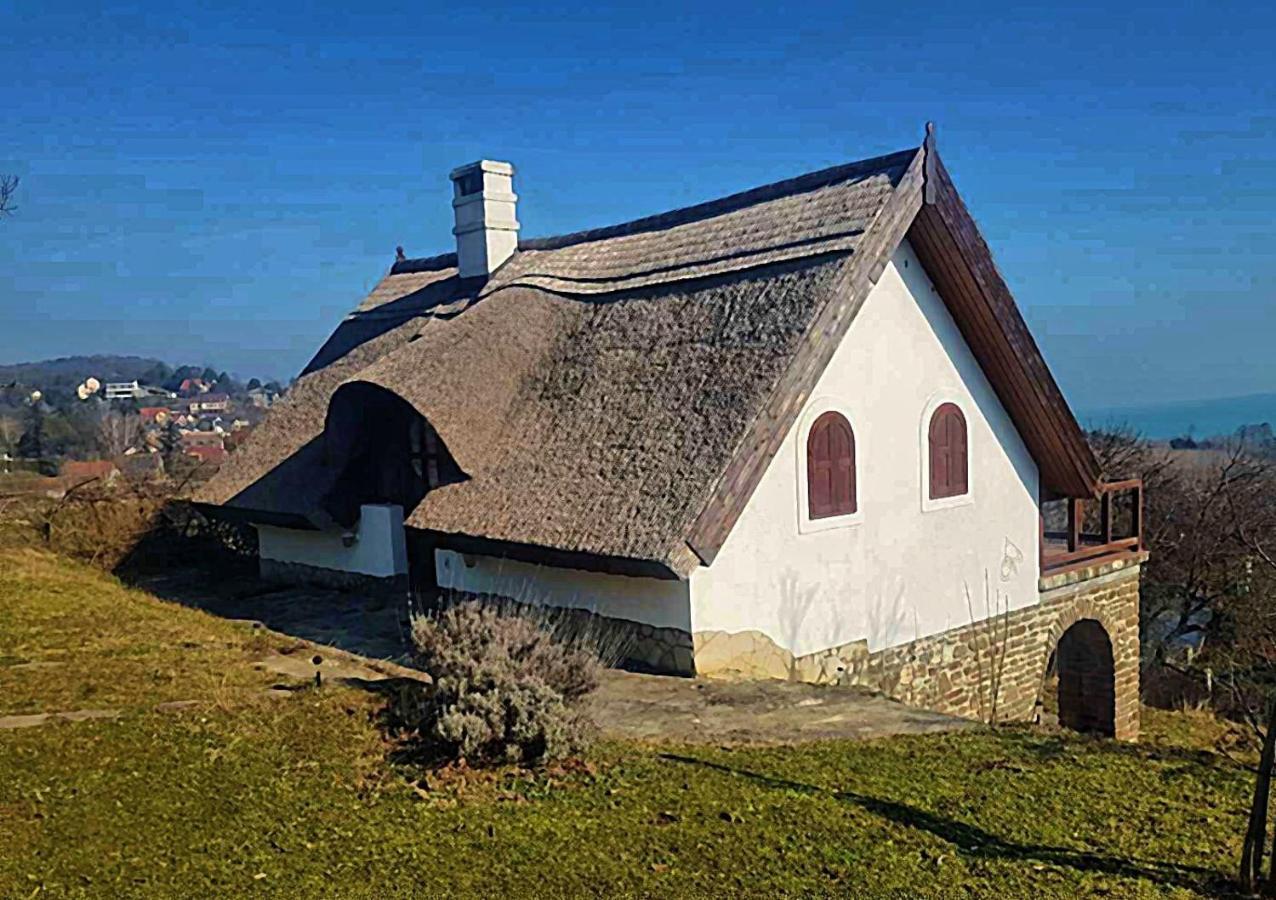 Villa Kőrózsa Vendégház Tihany Exterior foto